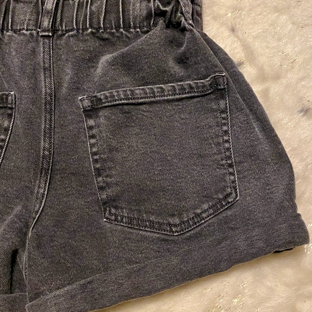 Wild Fable Charcoal Black Elastic Paper Bag Waisted Shorts - Picture 5 of 7